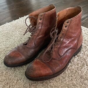 Men’s Frye Bowery lace up boots - 10 D